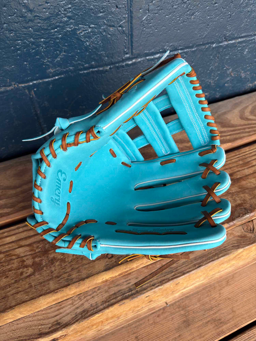 Emery Summit YC52 Outfield Glove – Sky Blue