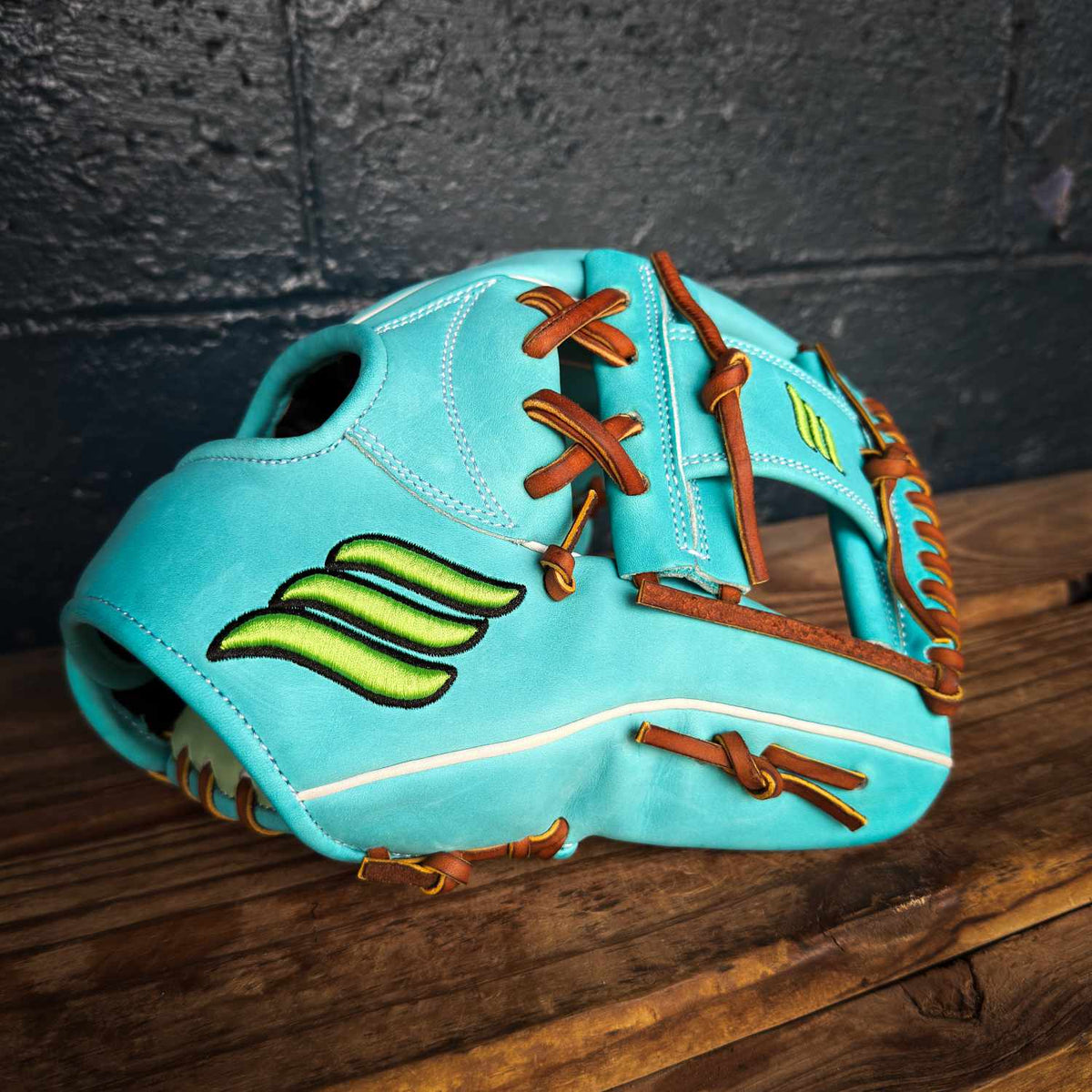 Emery Summit 1627 (Trufit™ Infield) – Sky Blue