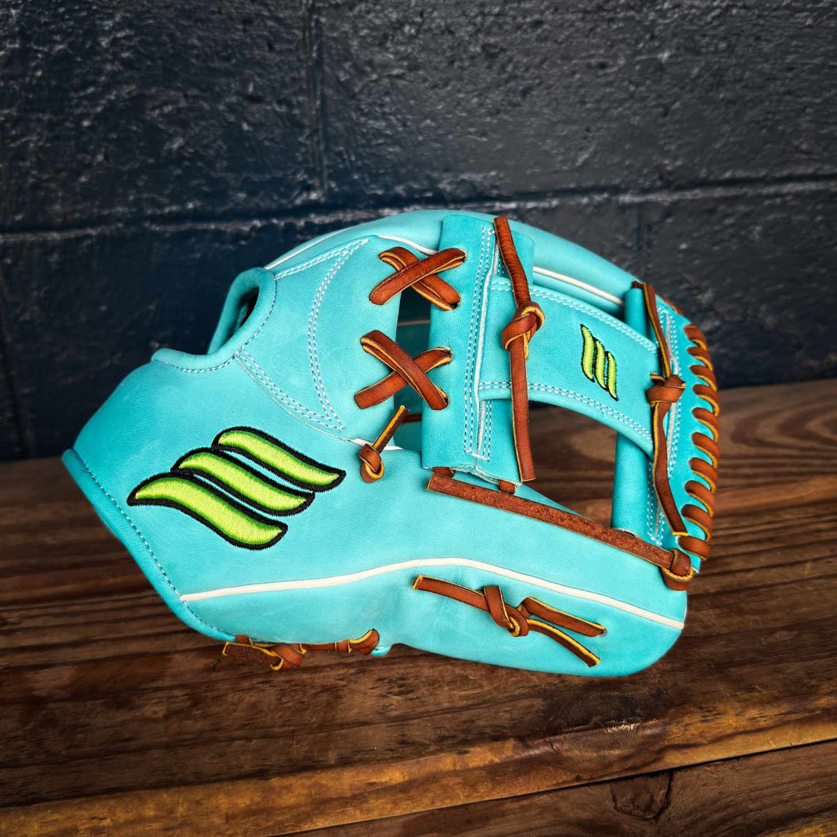 Emery Summit 1627 (Trufit™ Infield) – Sky Blue