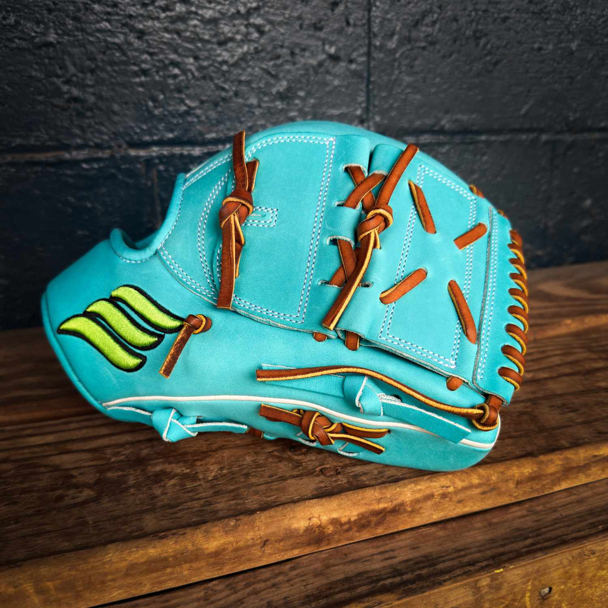 Emery Summit ELS19 Pitcher’s Glove – Sky Blue