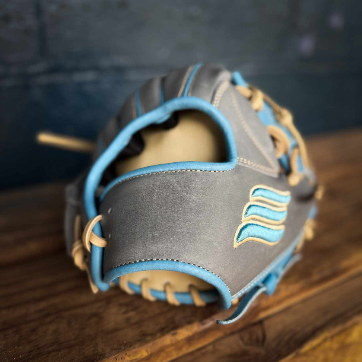 Emery Summit 1417 Infield Glove - Grey / Carolina Blue