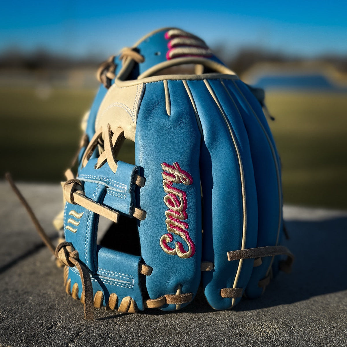 Emery 7107Y Youth Glove - Blonde / Light Blue