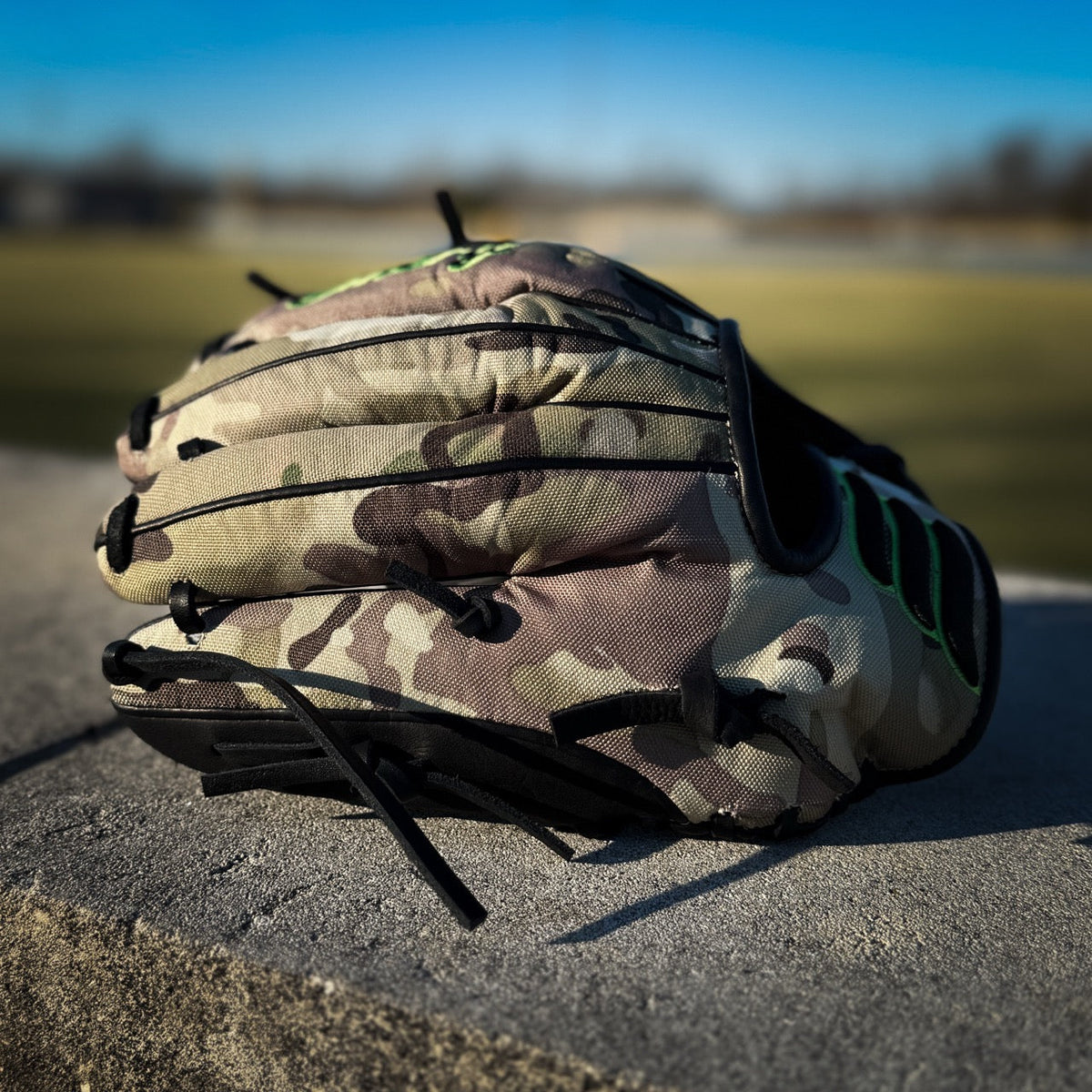 Emery 7107Y Youth Glove - Black / Multicam