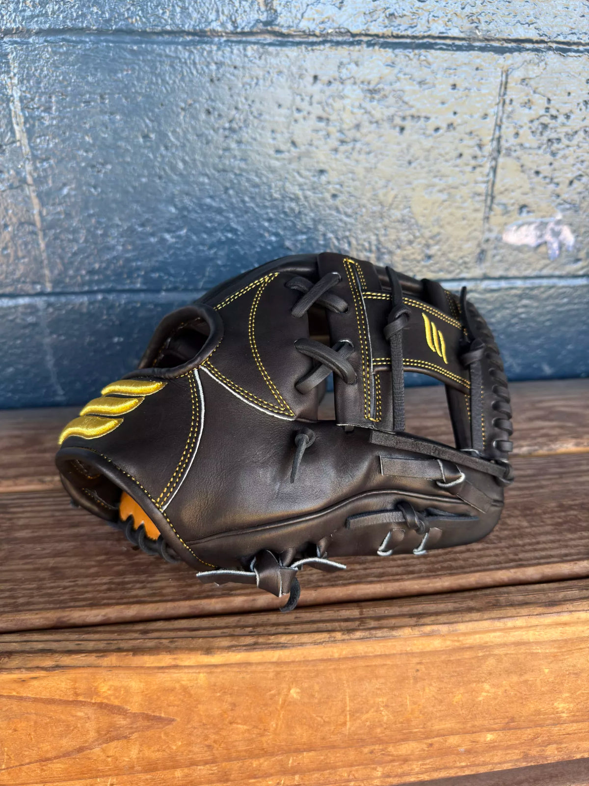 Emery Summit Pro 1627 Infield Glove – Black / Gold