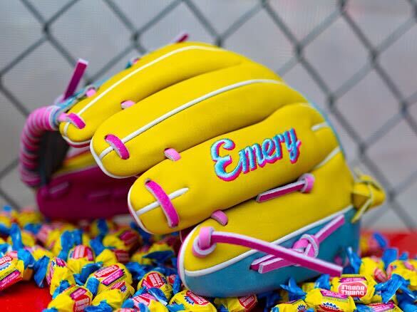 Emery Hidden Tracks – Bubble Gum